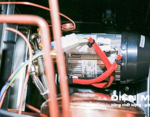 noi-hoi-may-pha-ca-phe-rancilio-02-group